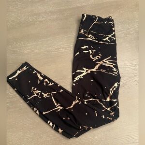 Black and Gold Marble Print Leggings